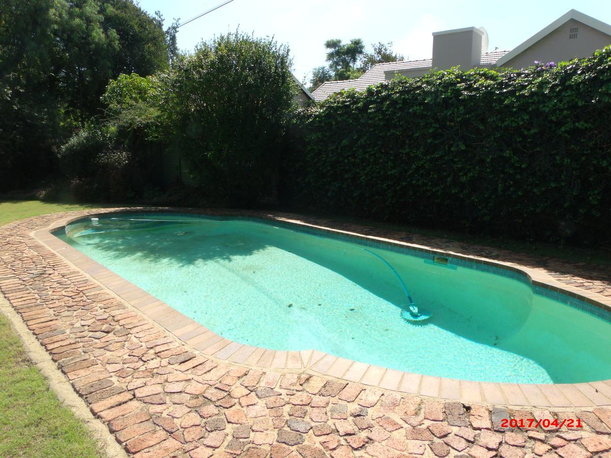 Chalet no. 2 Petunia Johannesburg Exterior foto